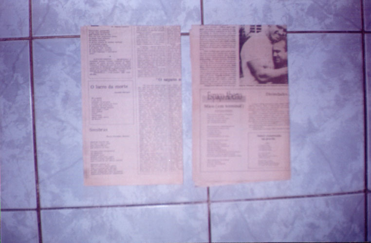 Páginas de jornais onde foram publicados poemas em 1986 e 1988