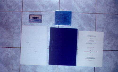 Livro "Guirlanda de Flores Sangrentas " - Original 1987 - versão 2005